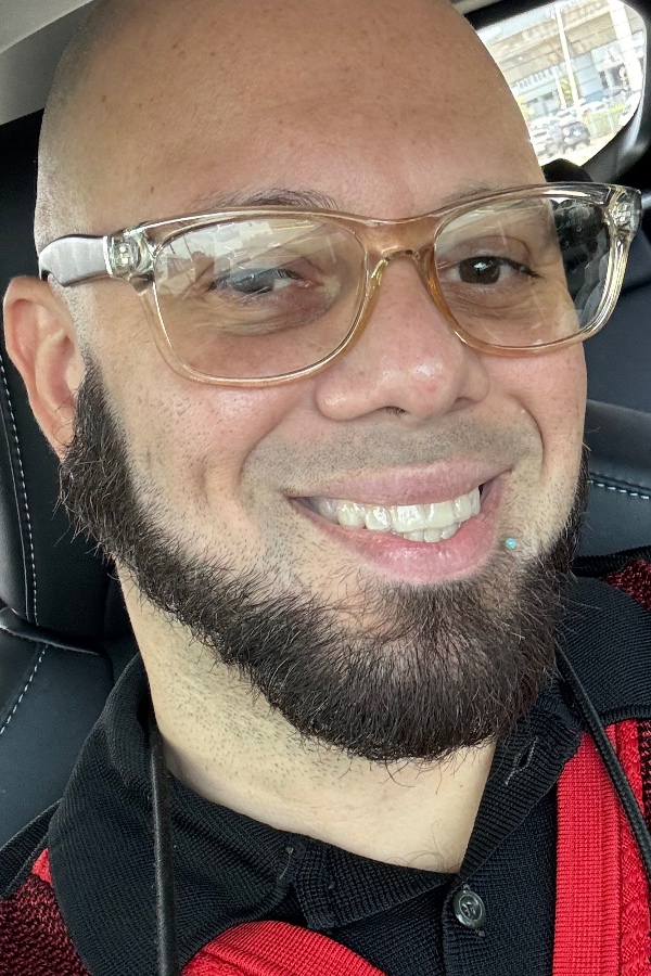 Cruise Brothers Travel Agent Gil Santos Nevarez